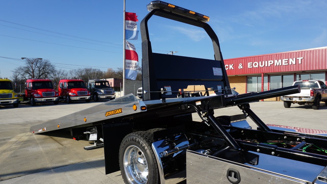 International MV607  2026