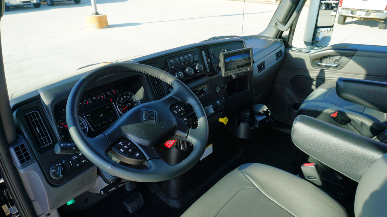 International MV607  2026