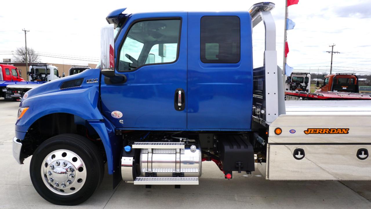 International MV607  2026