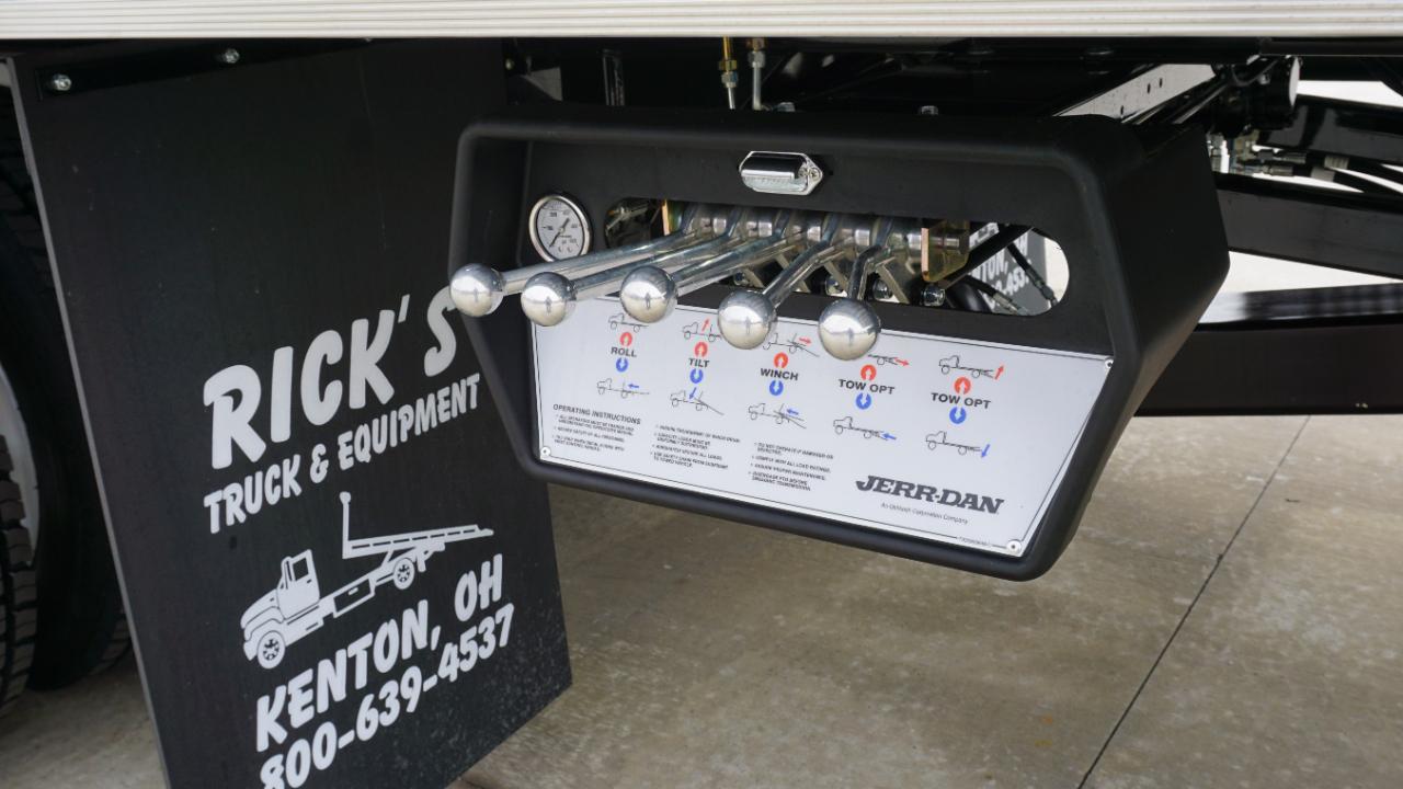 International MV607  2026