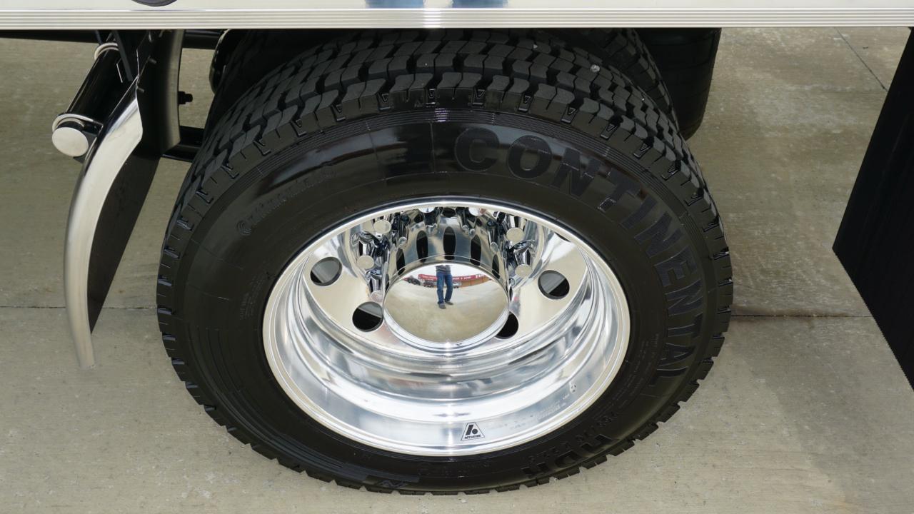 International MV607  2026