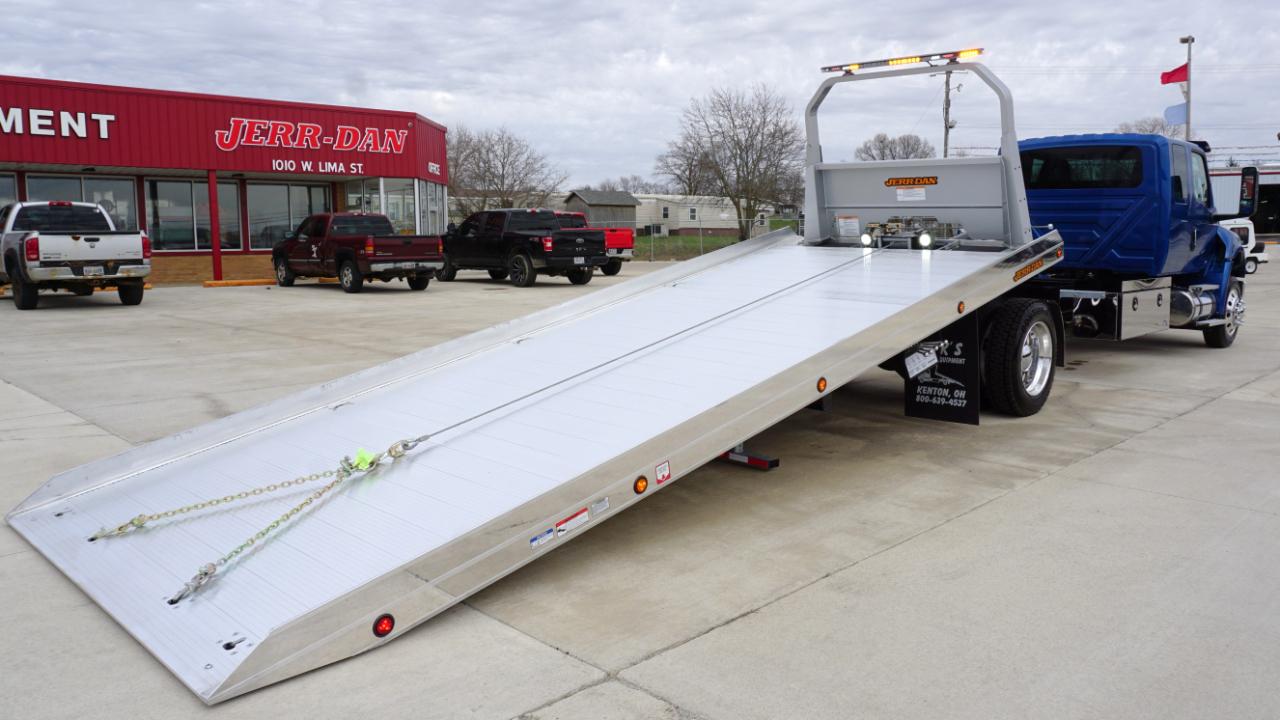 International MV607  2026