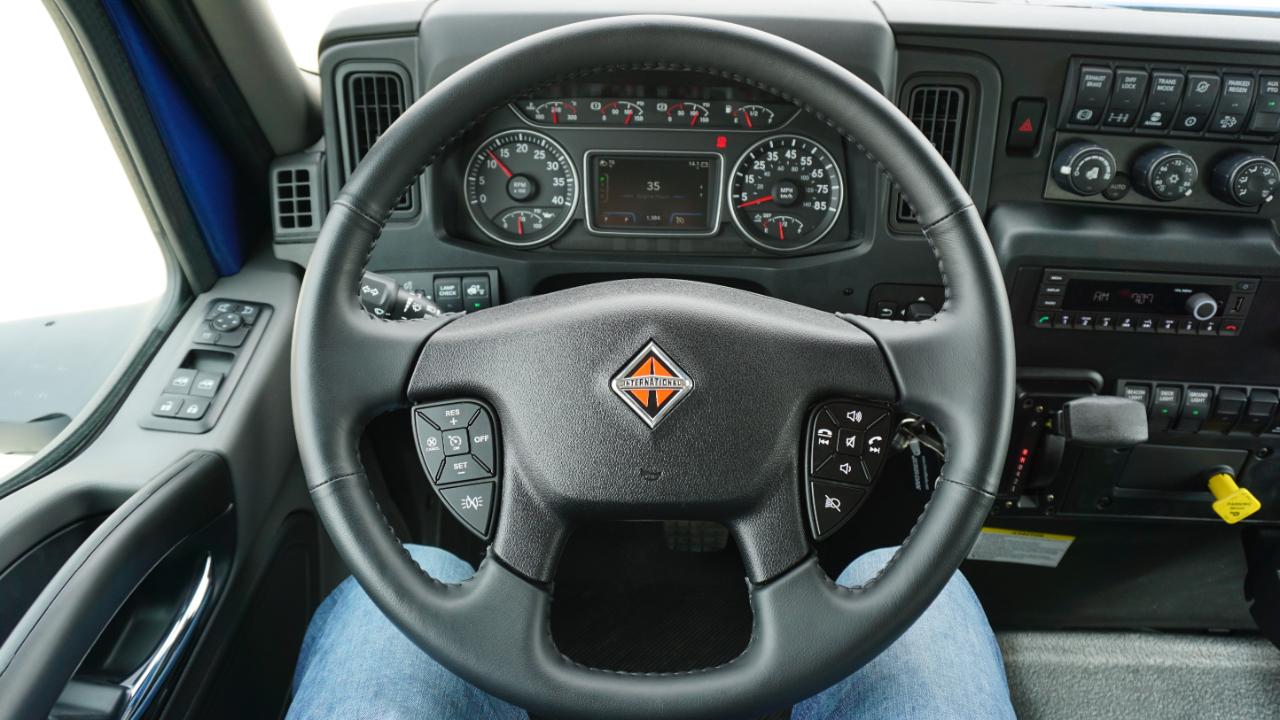 International MV607  2026