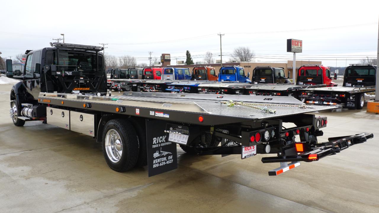 International MV  2026