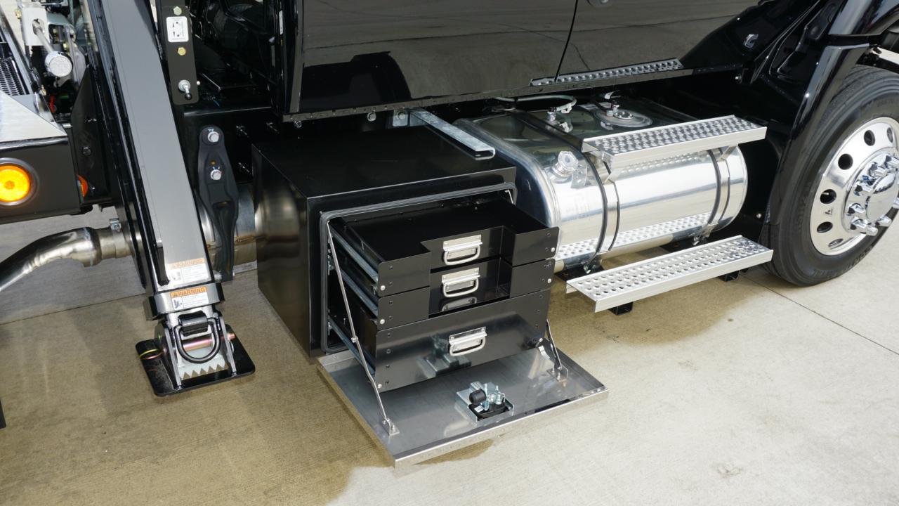 International MV  2026