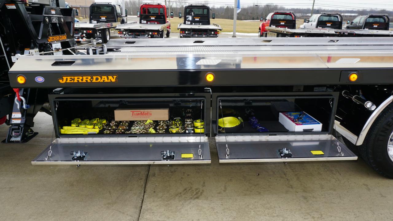 International MV  2026