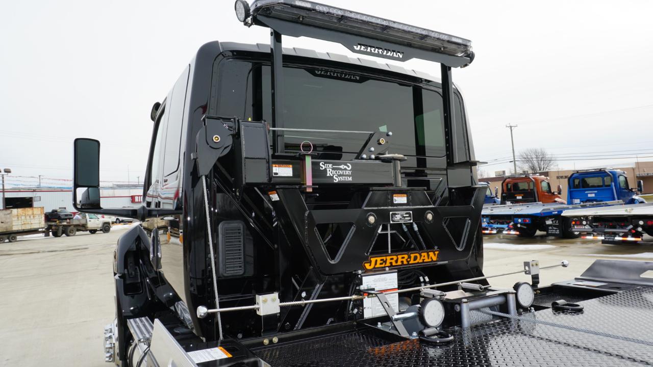 International MV  2026