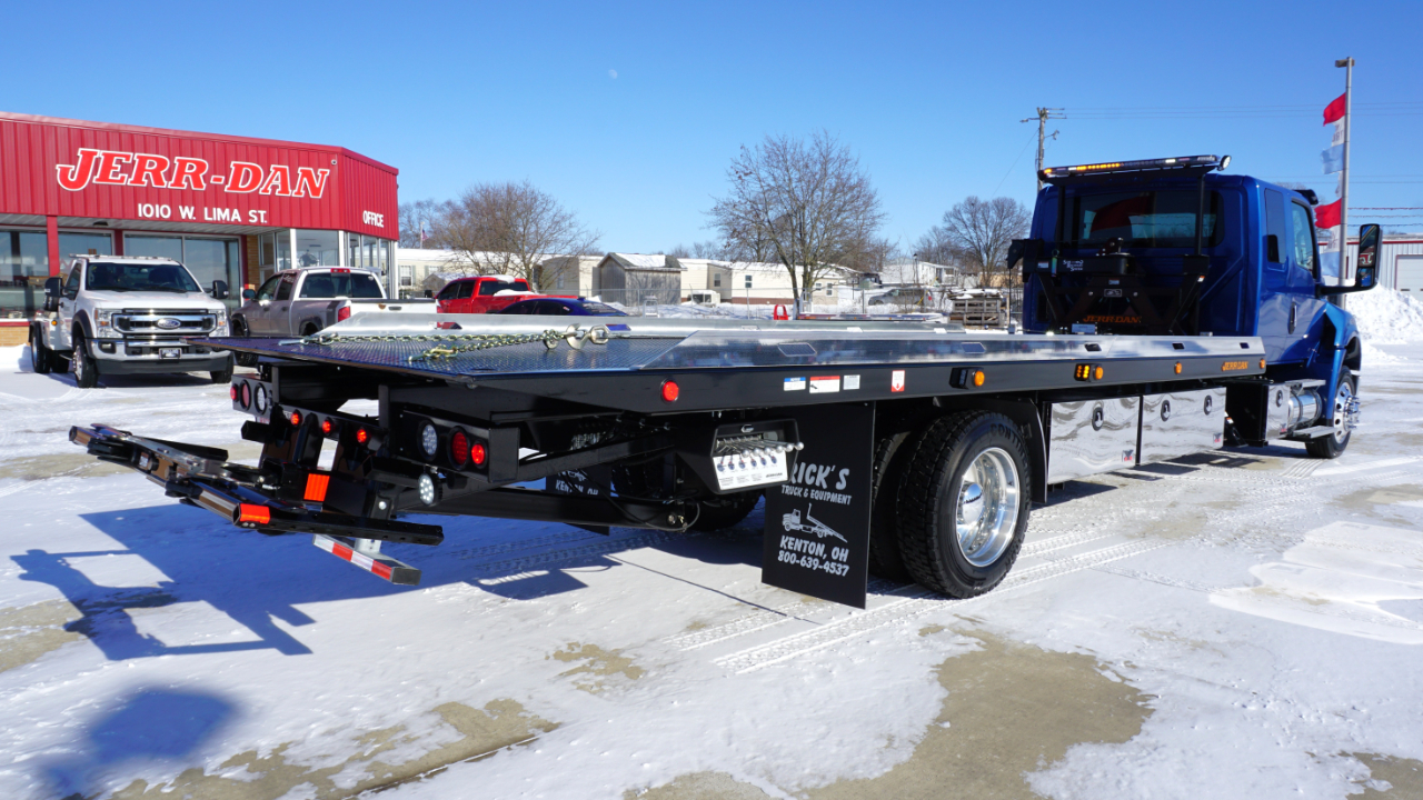 International MV607  2026