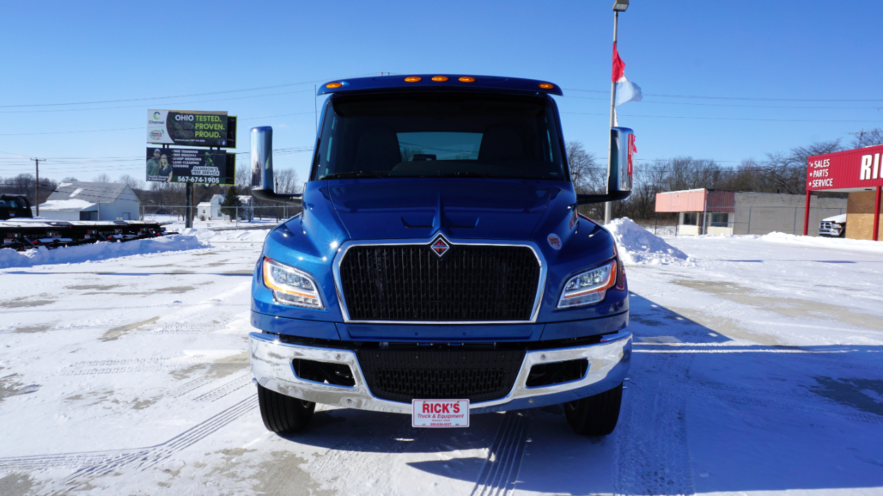 International MV607  2026