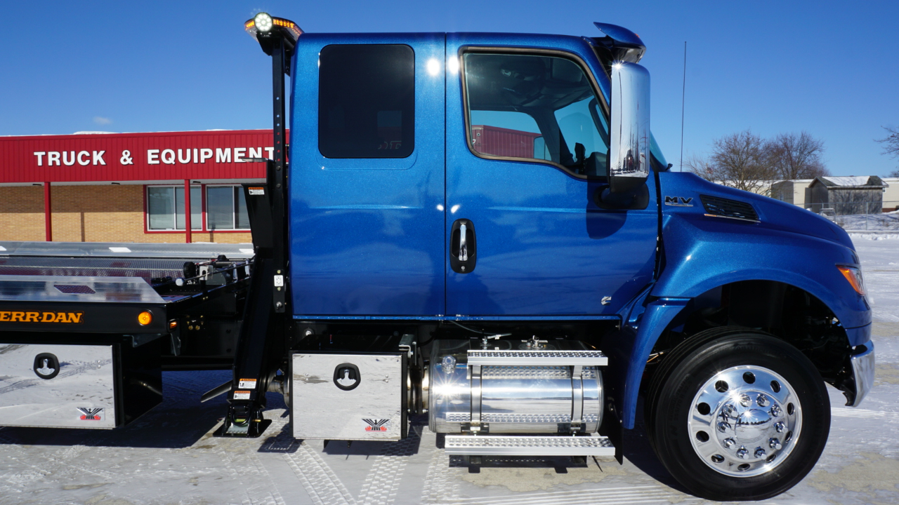 International MV607  2026