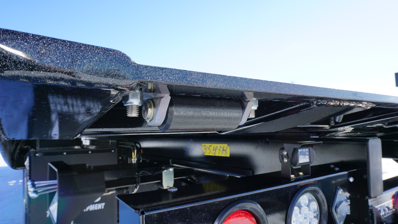 International MV607  2026