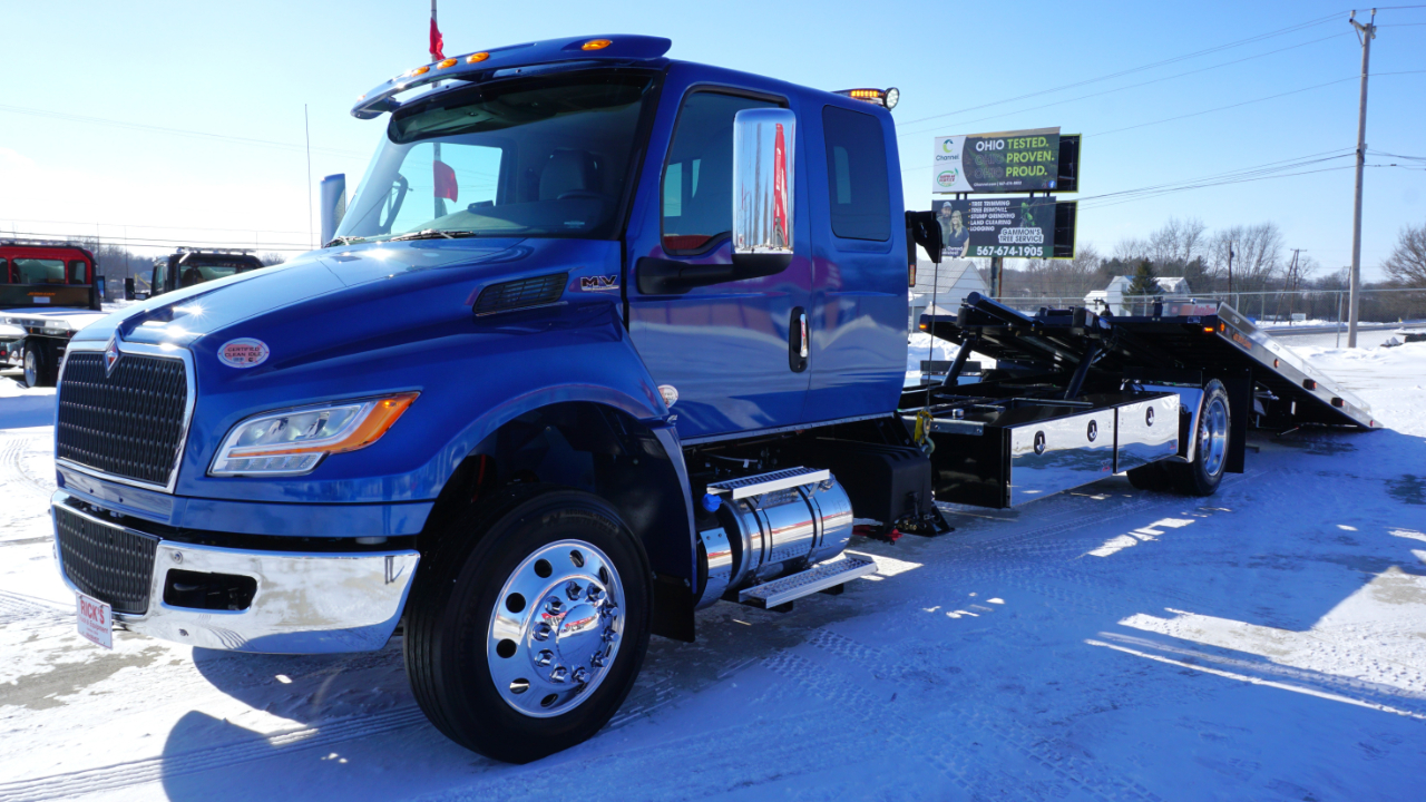 International MV607  2026