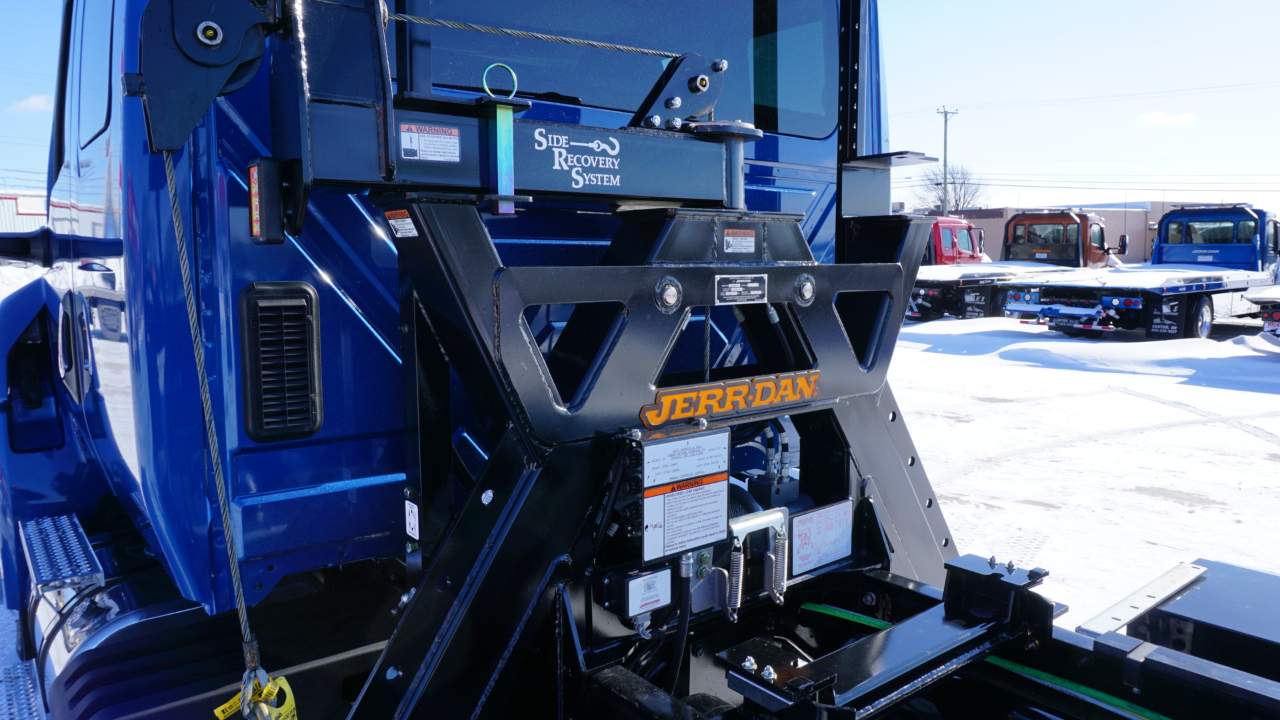 International MV607  2026