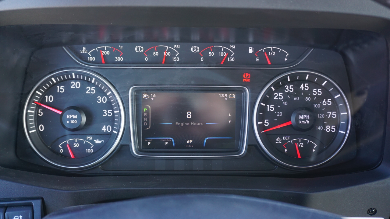 International MV607  2026