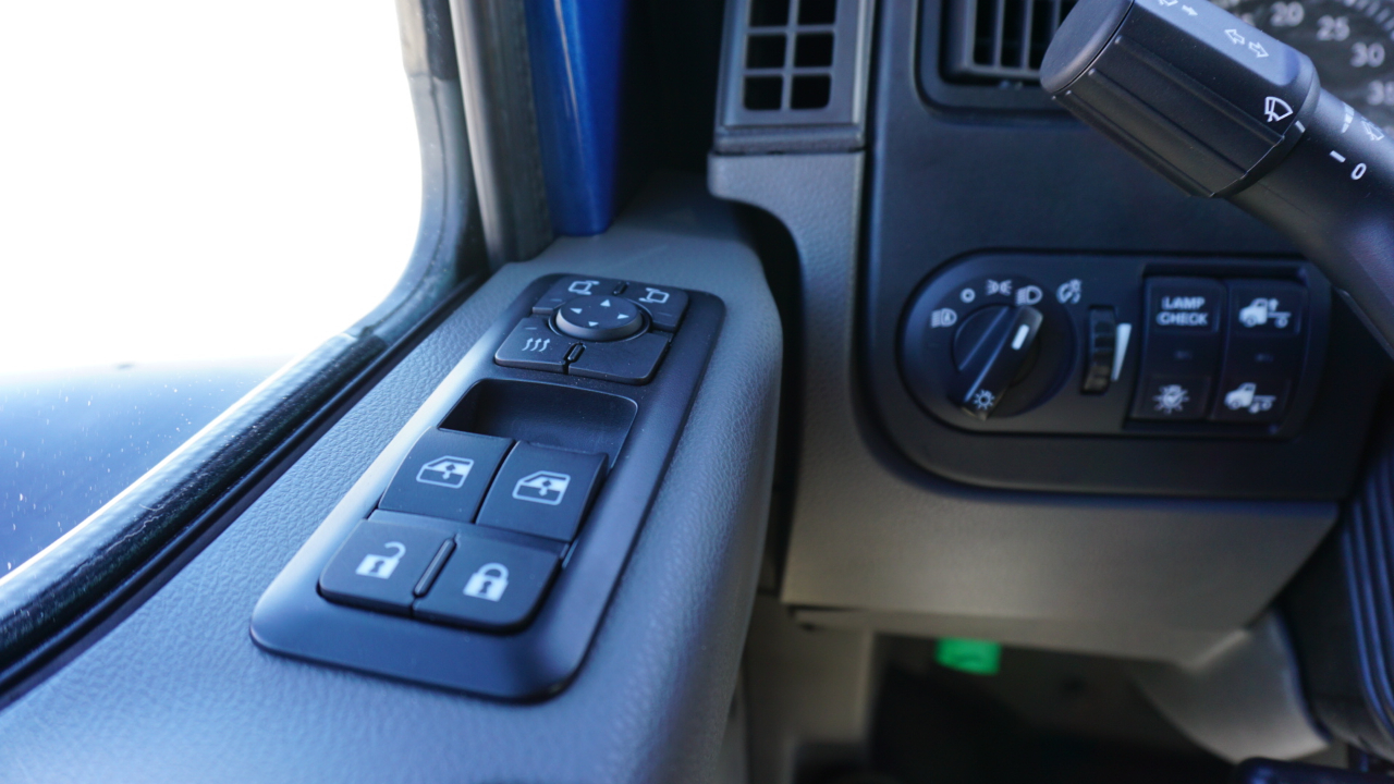 International MV607  2026