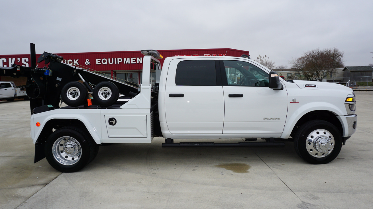 RAM 5500 Chassis  2025