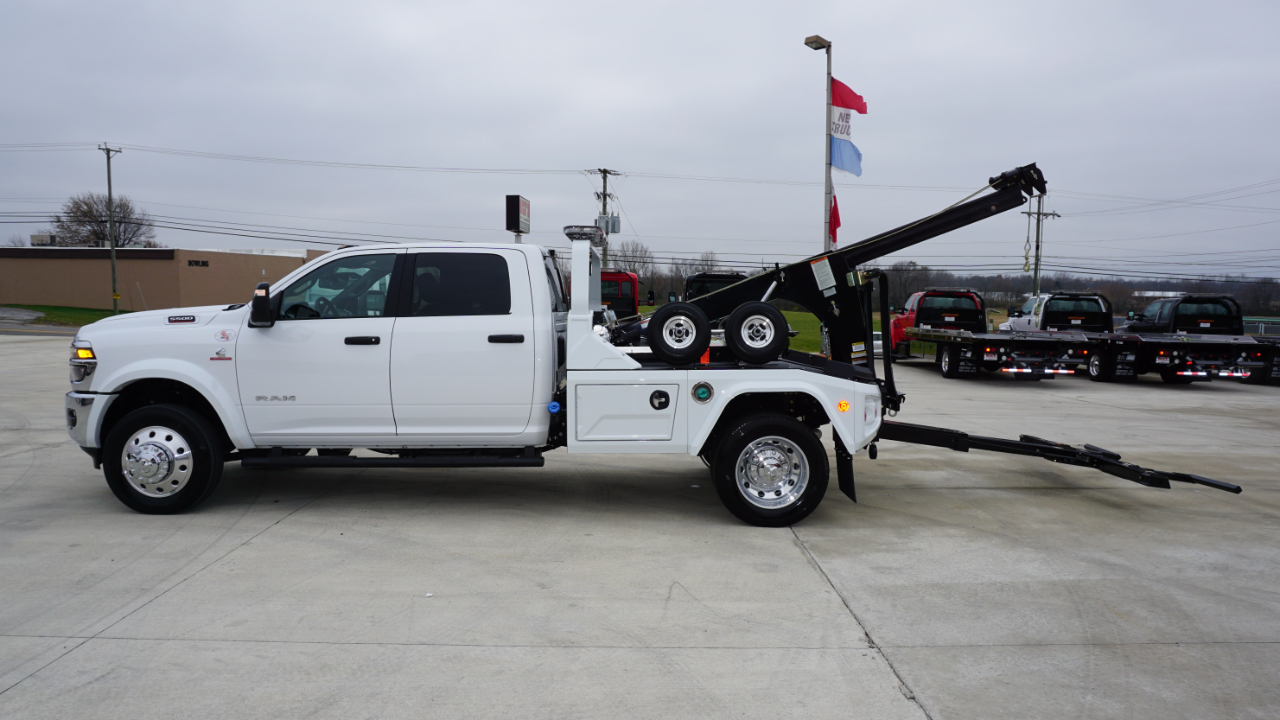 RAM 5500 Chassis  2025