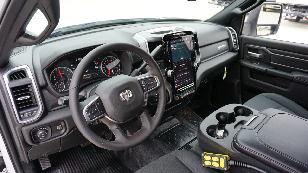 RAM 5500 Chassis  2025