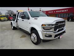 2025 RAM 5500 Chassis Crew Cab Big Horn 4WD DSL Jerrdan MPL40 Wrecker