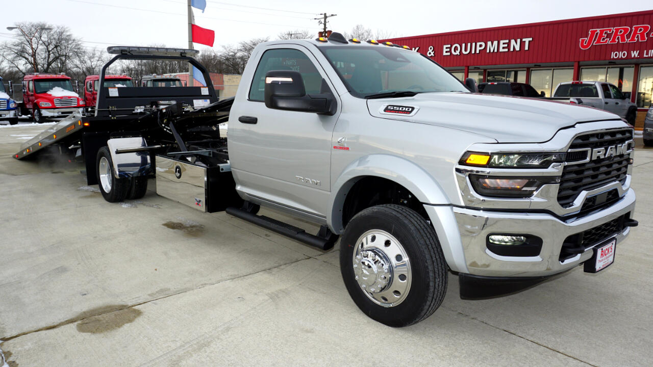 RAM 5500  2025