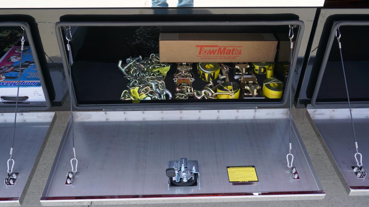 Freightliner M2 106 Plus  2026