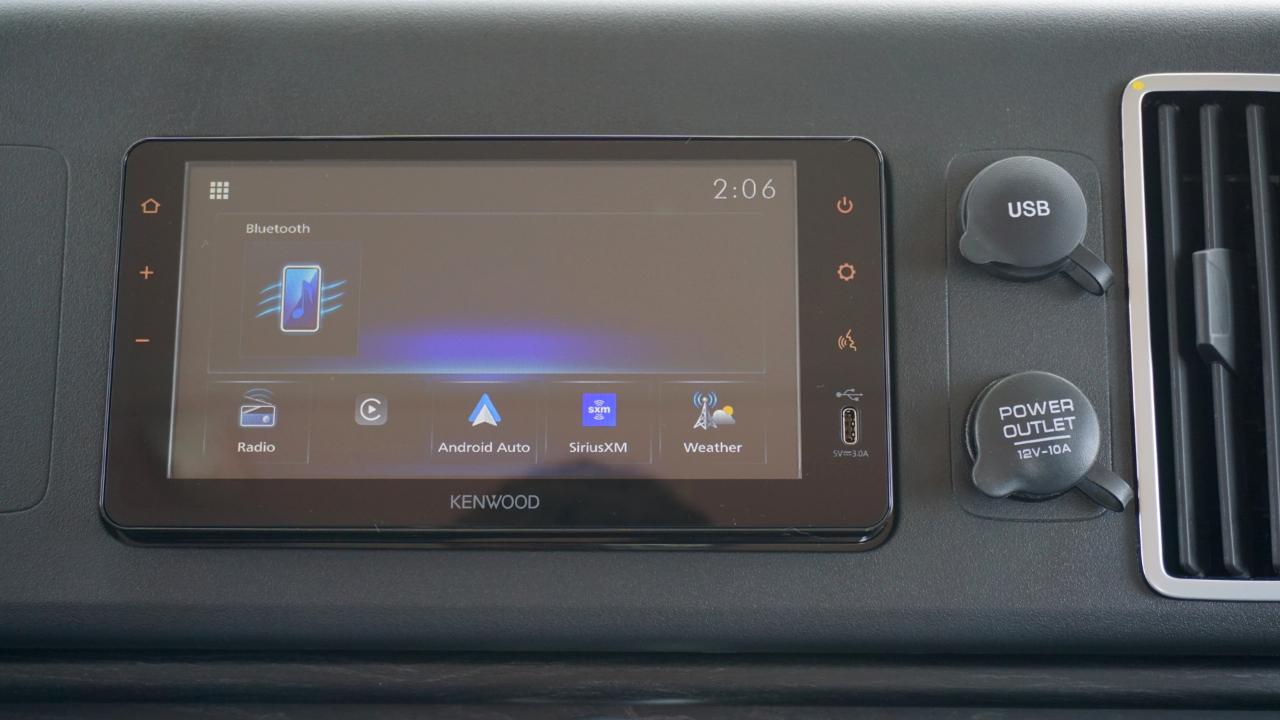 Freightliner M2 106 Plus  2026