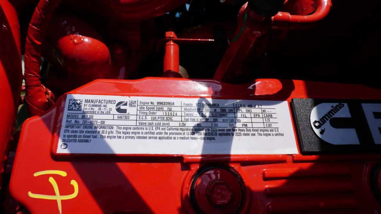 Freightliner M2 106 Plus  2026