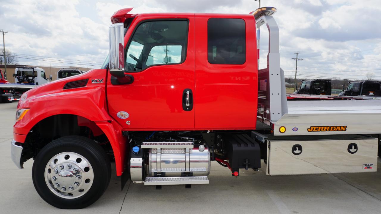 International MV607  2026