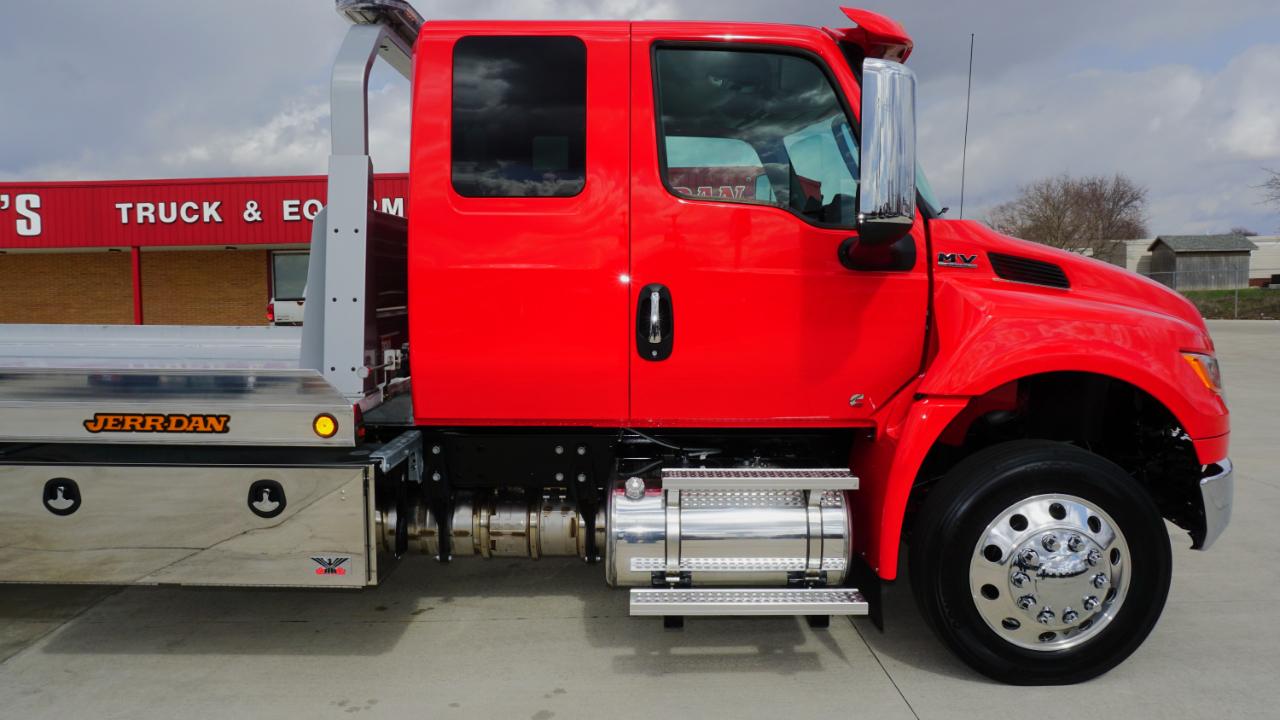 International MV607  2026