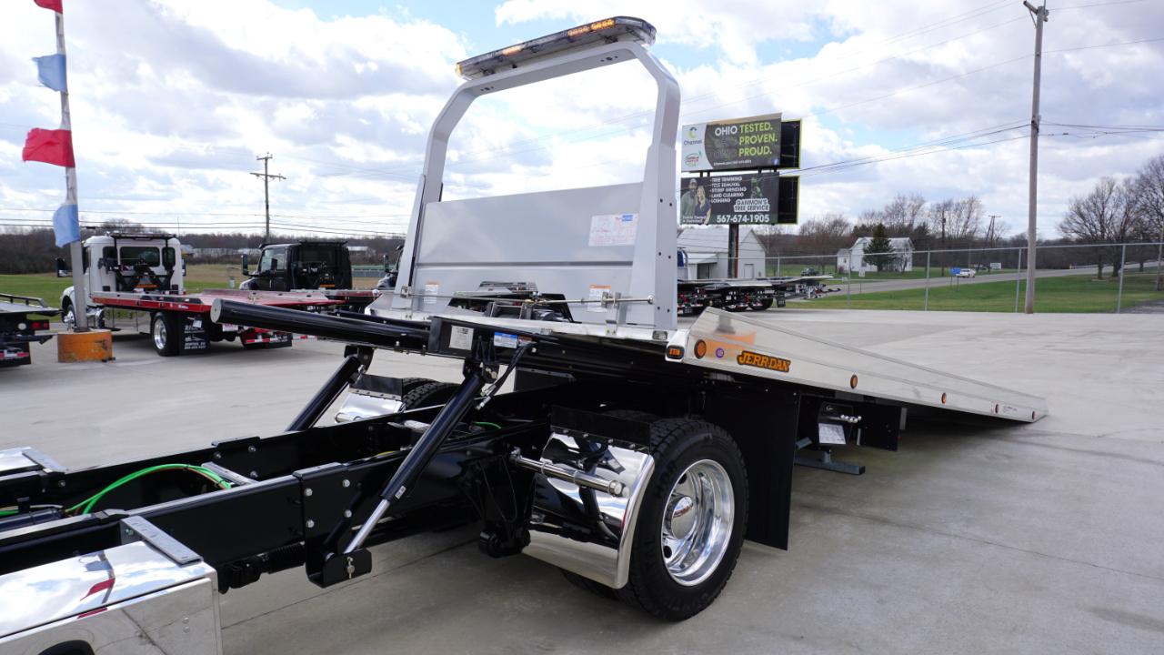 International MV607  2026