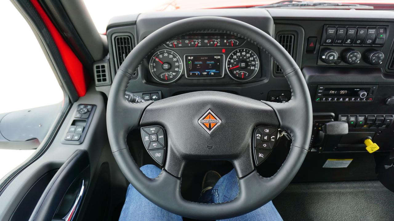 International MV607  2026