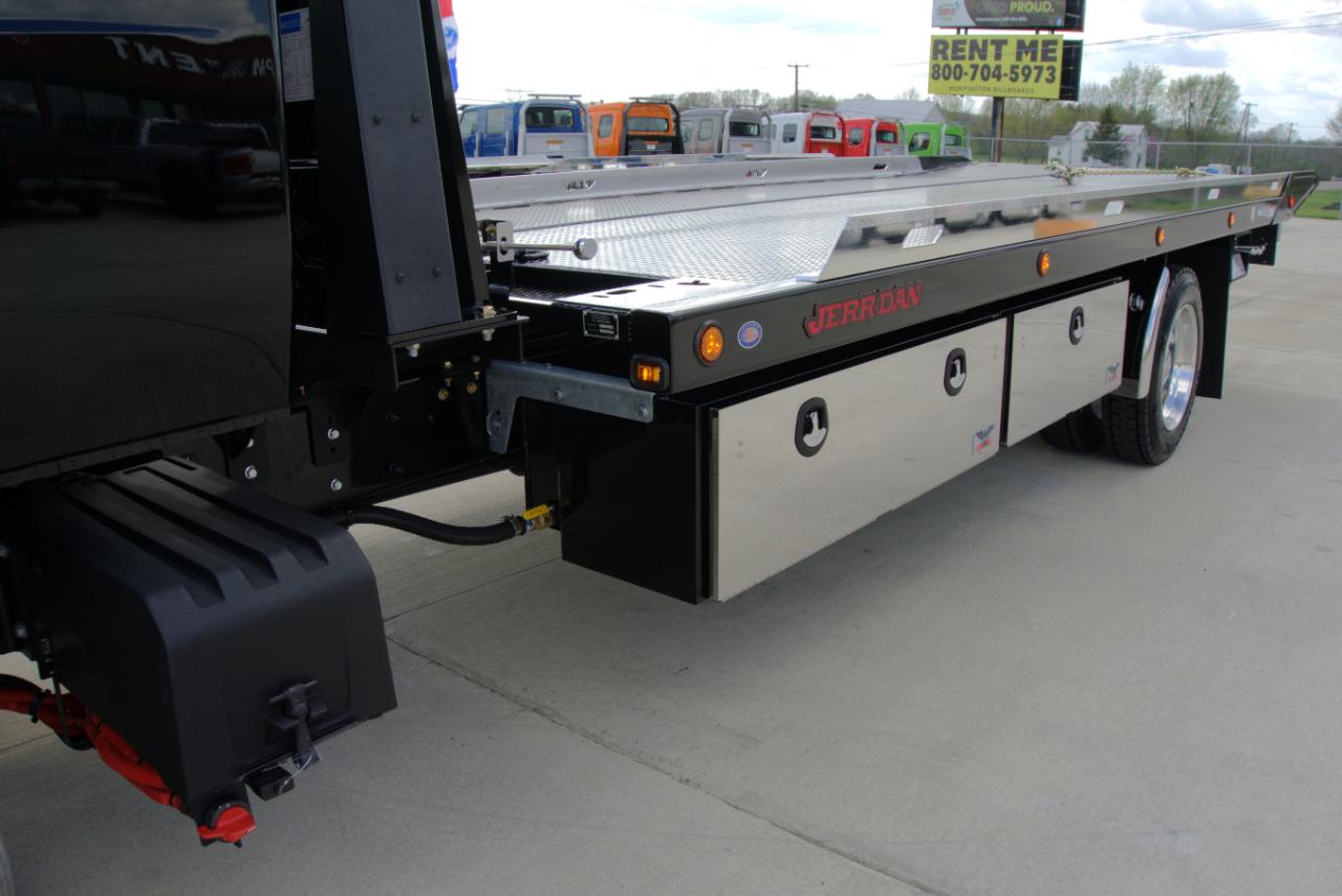 International MV607  2026