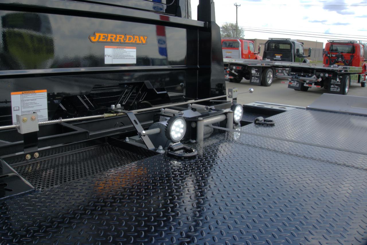 International MV607  2026