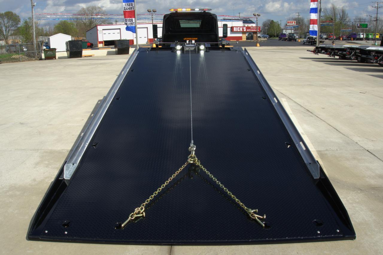 International MV607  2026