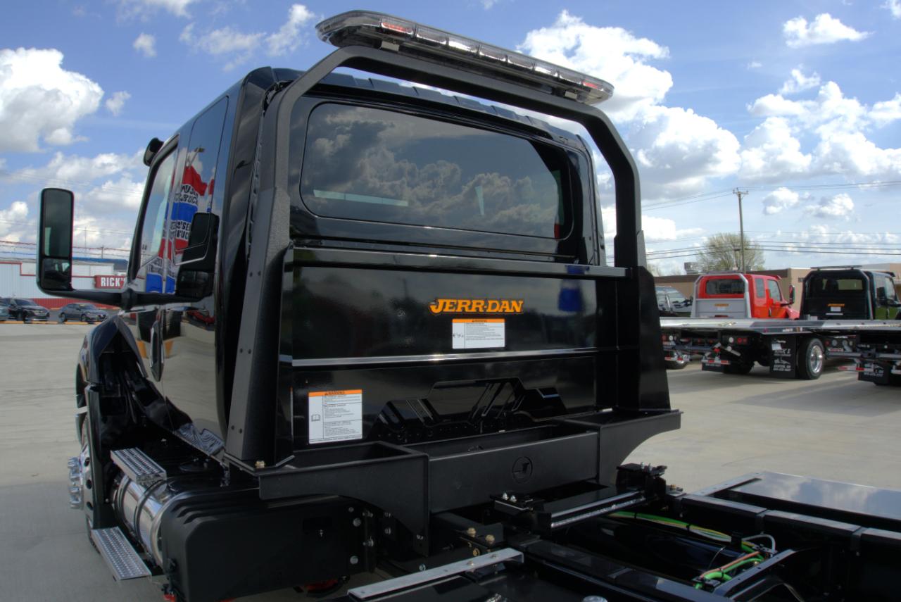 International MV607  2026