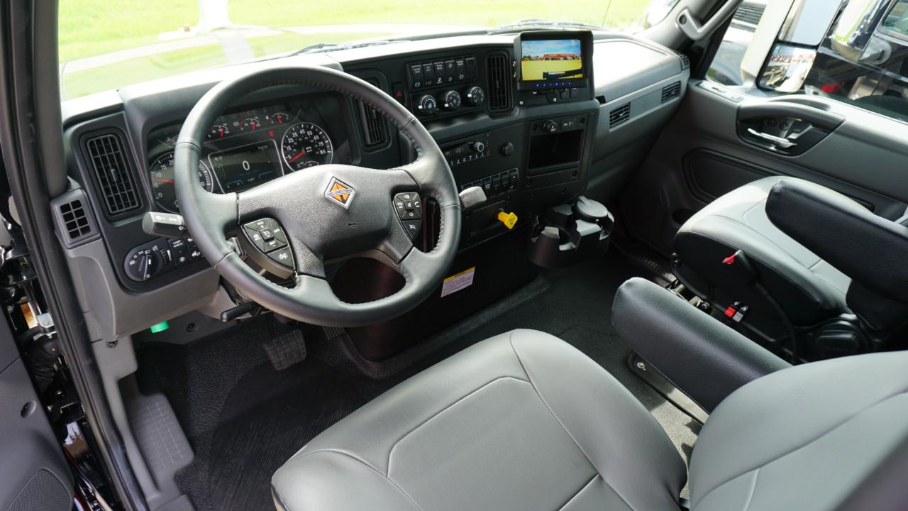 International MV607  2026