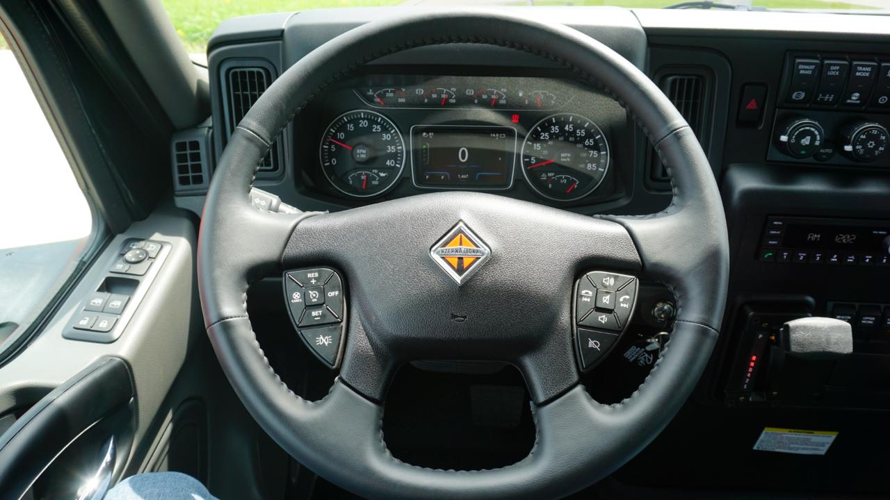 International MV607  2026