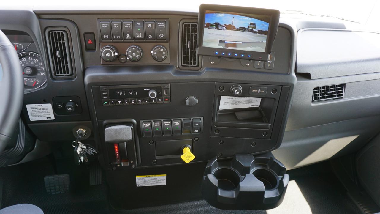 International MV607  2027