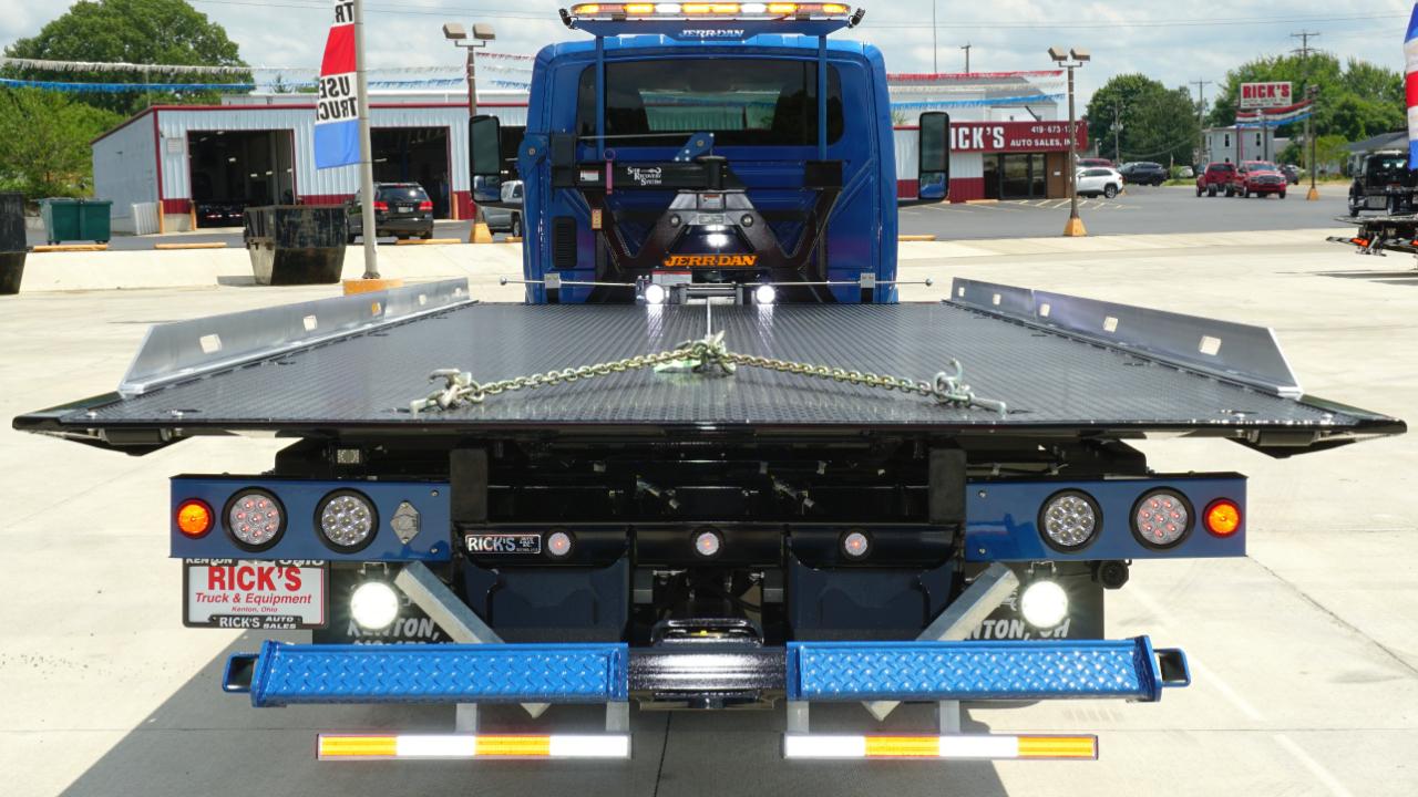 International MV607  2027