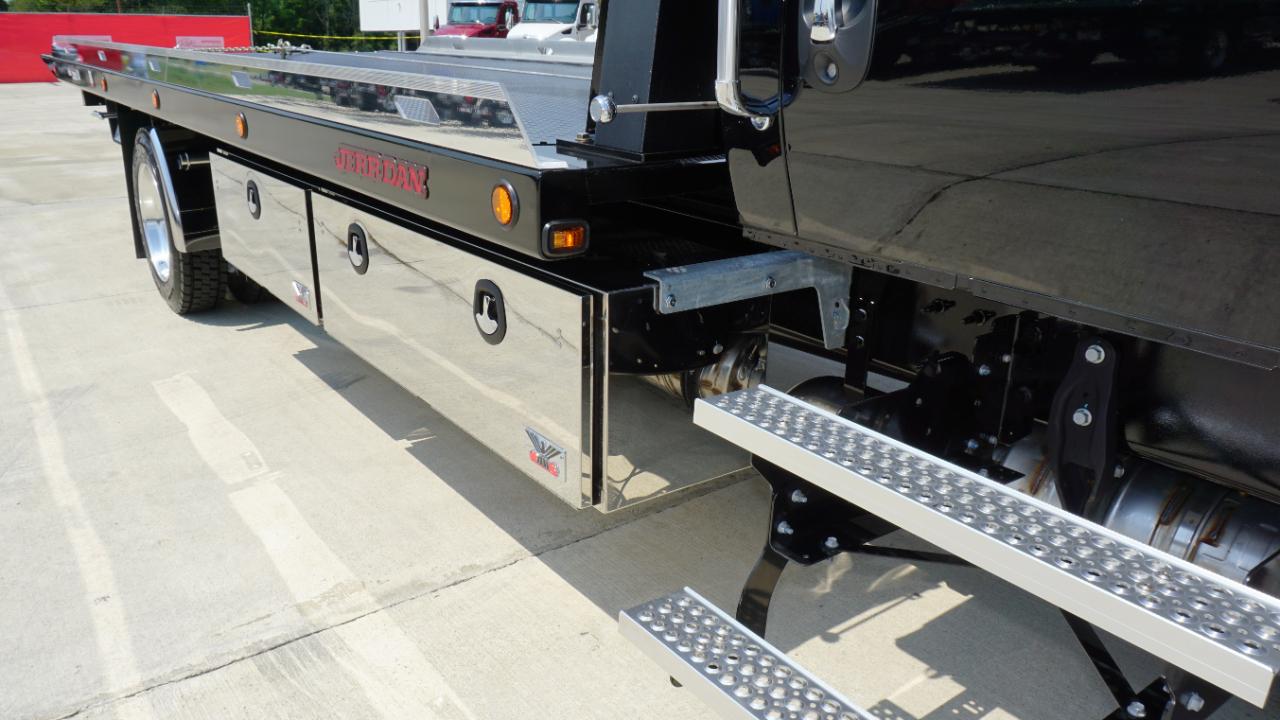 International MV607  2027