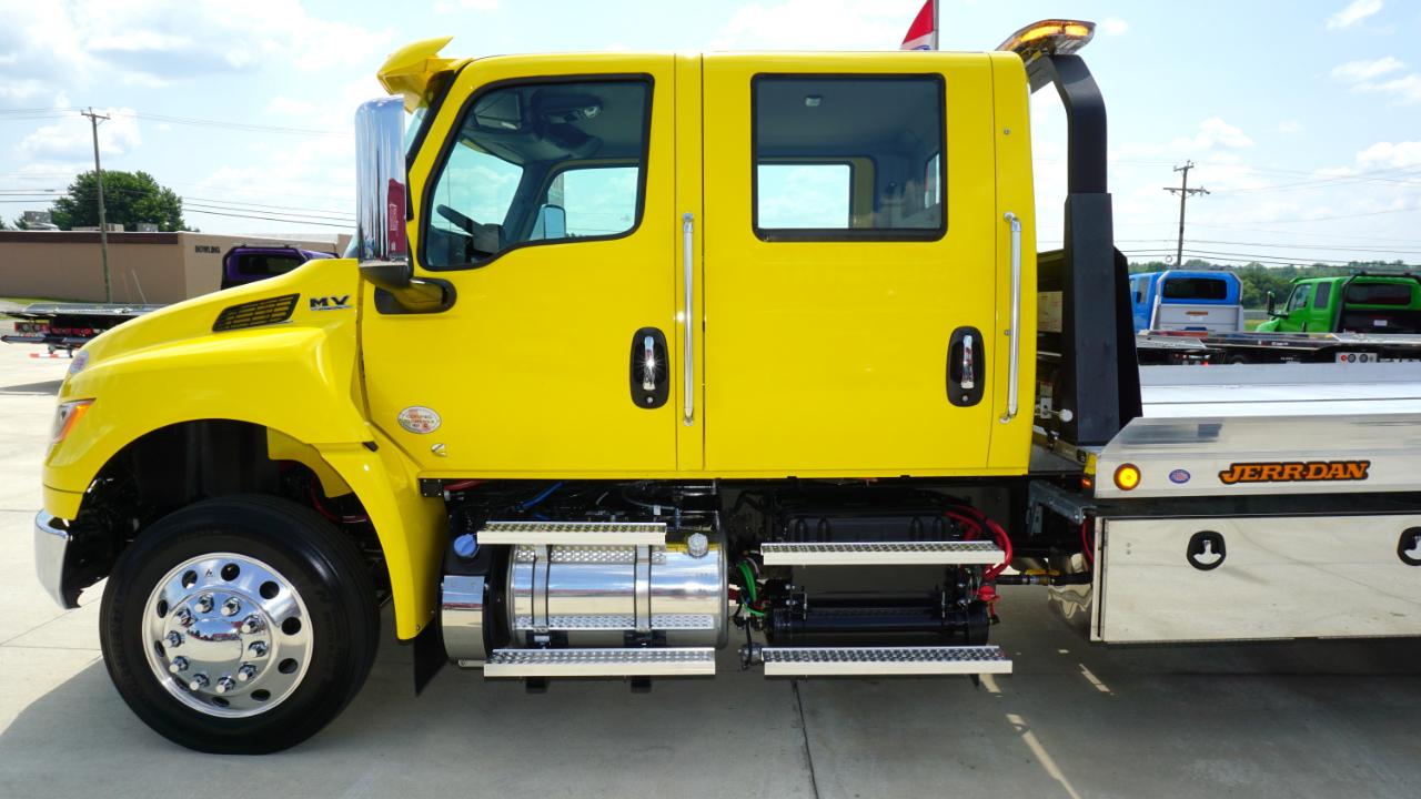International MV607  2027