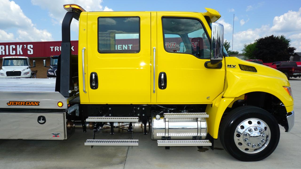 International MV607  2027
