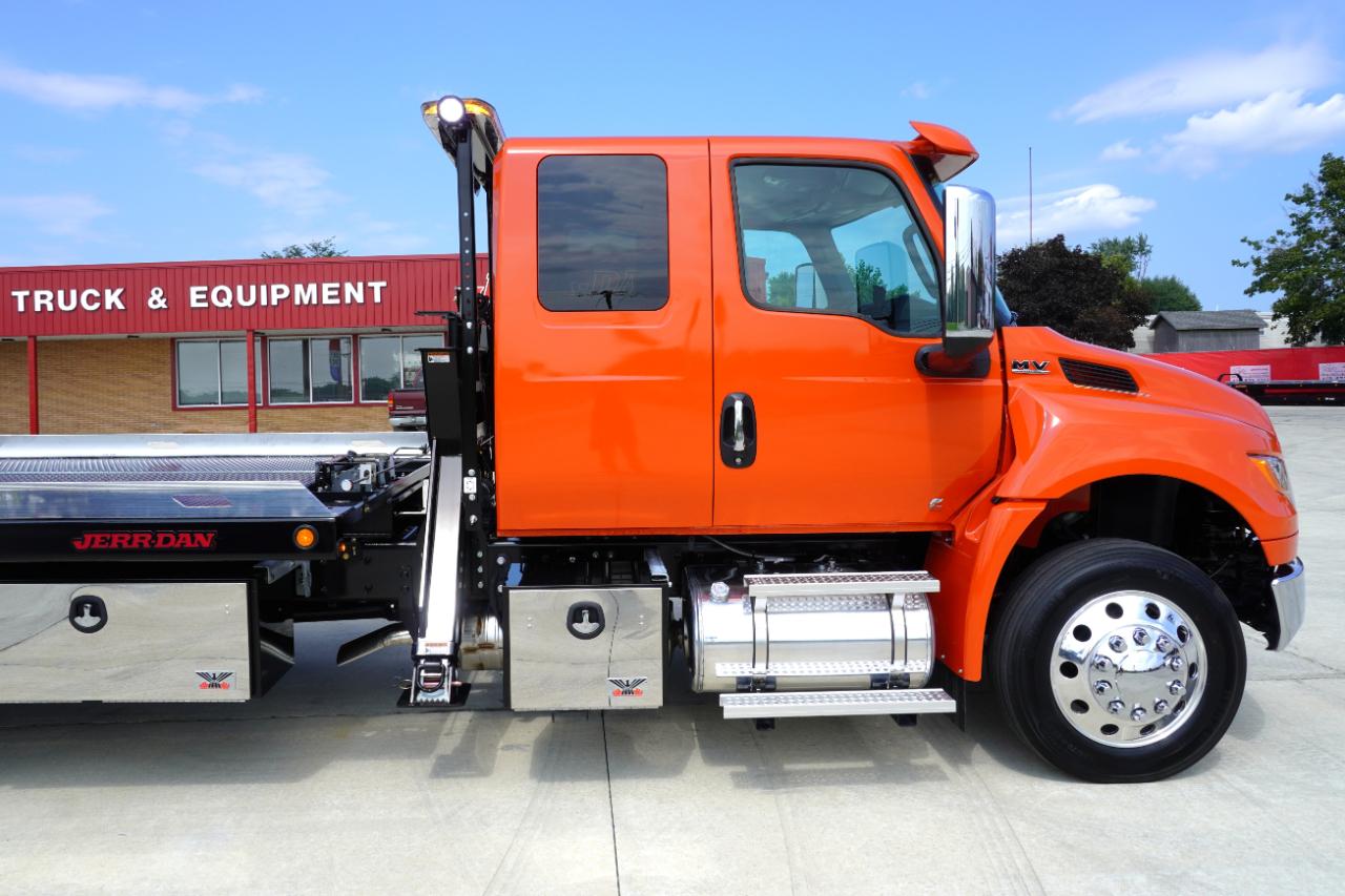 International MV607  2027