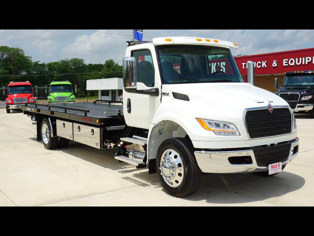 International MV607  2027