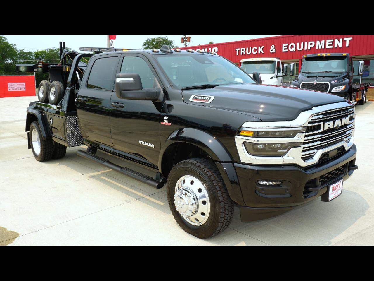 2026 RAM 5500 4WD Crew Cab Laramie MPL40 Wrecker