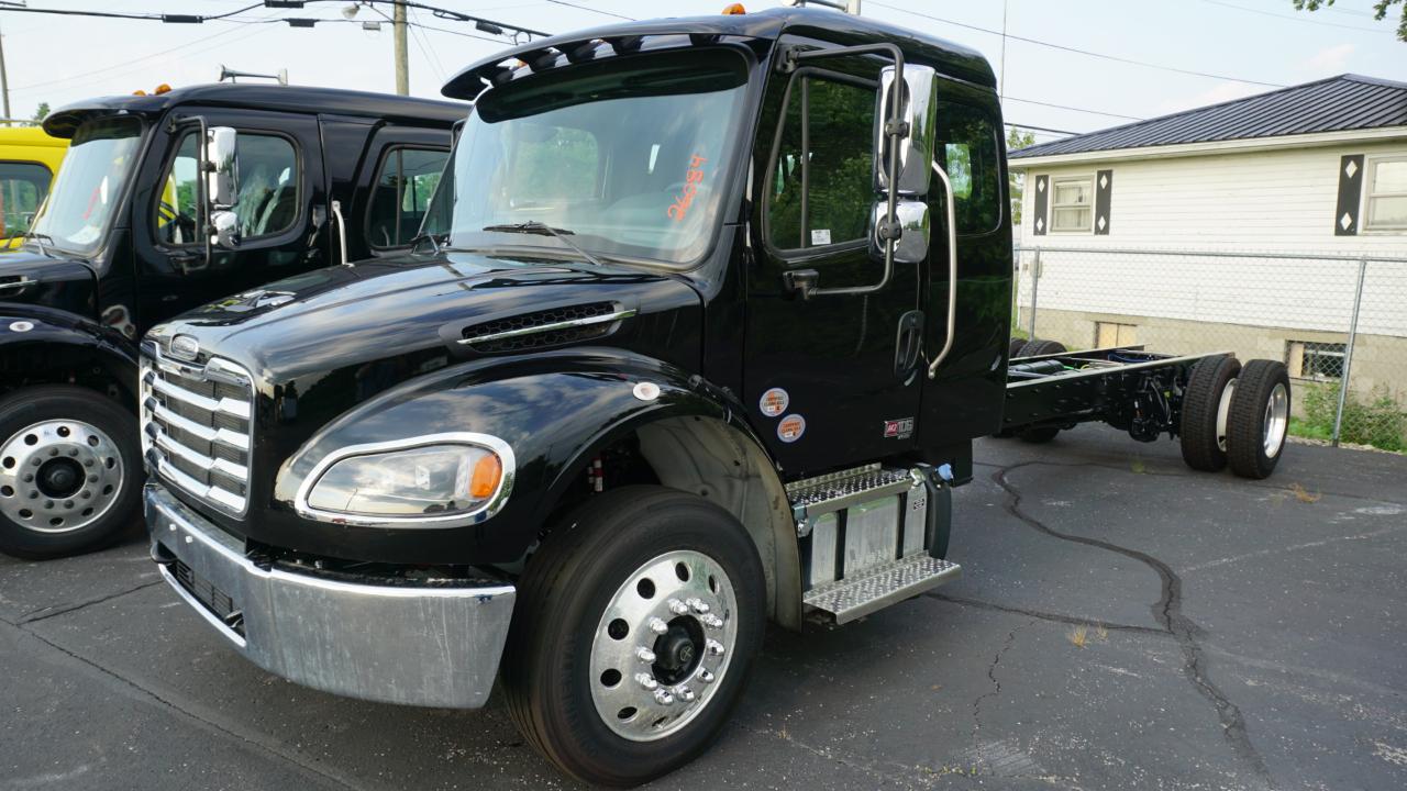 Freightliner M2 106 Plus  2027