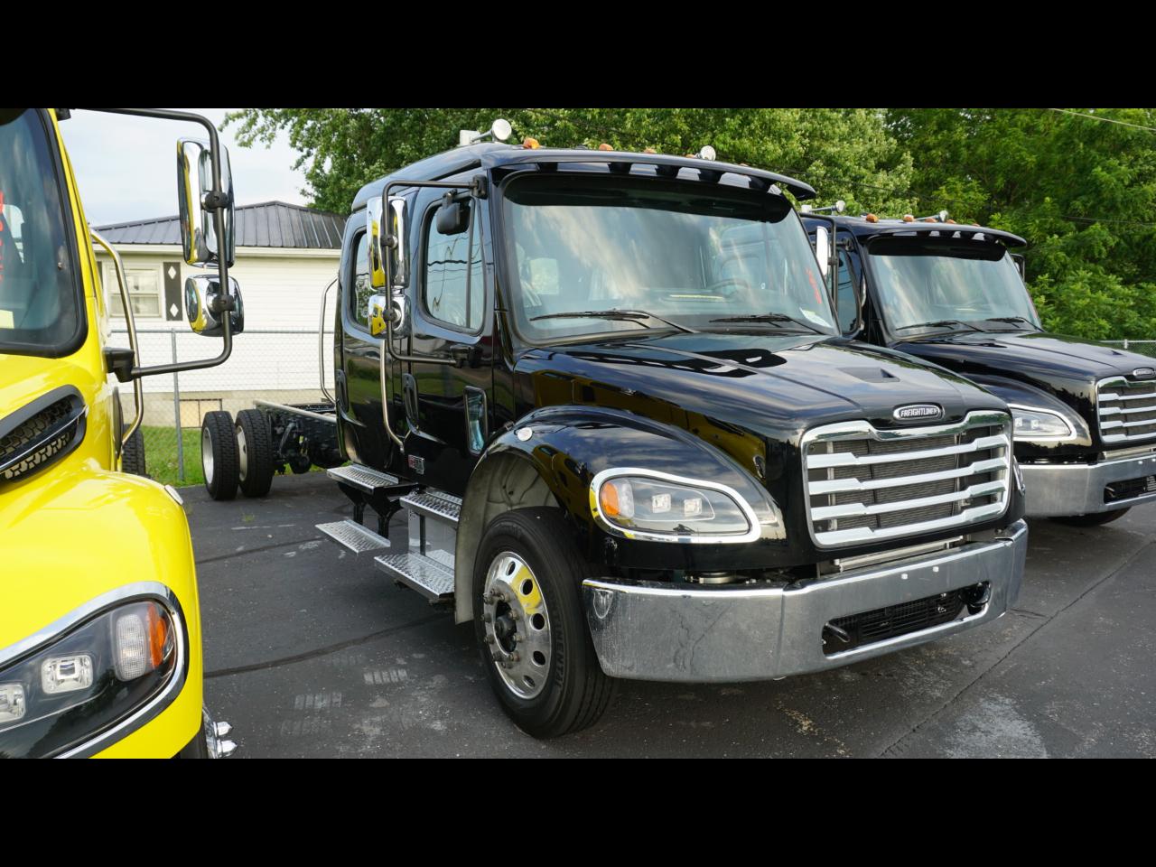 Freightliner M2 106 Plus  2027
