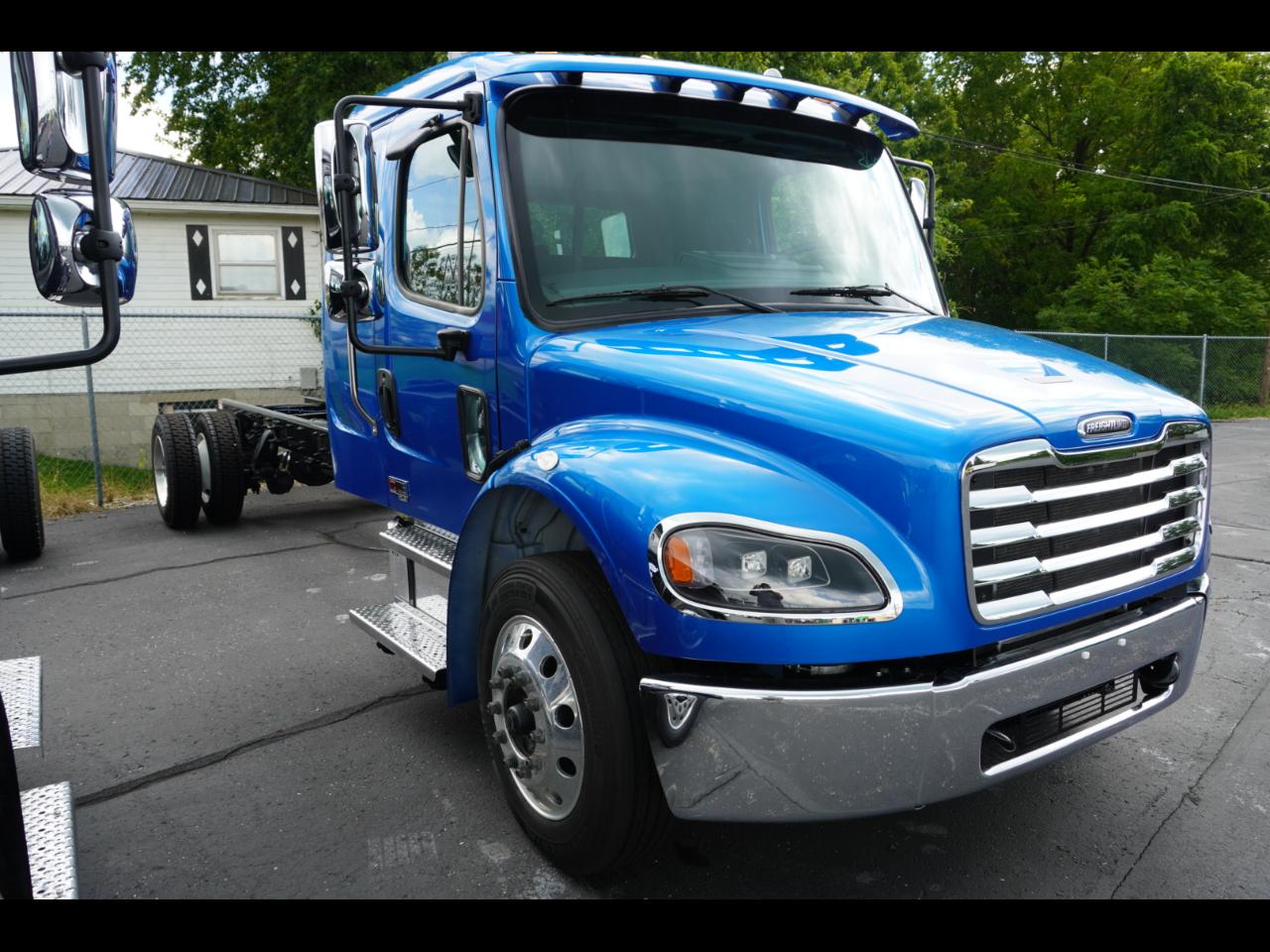 Freightliner M2 106 Plus  2027