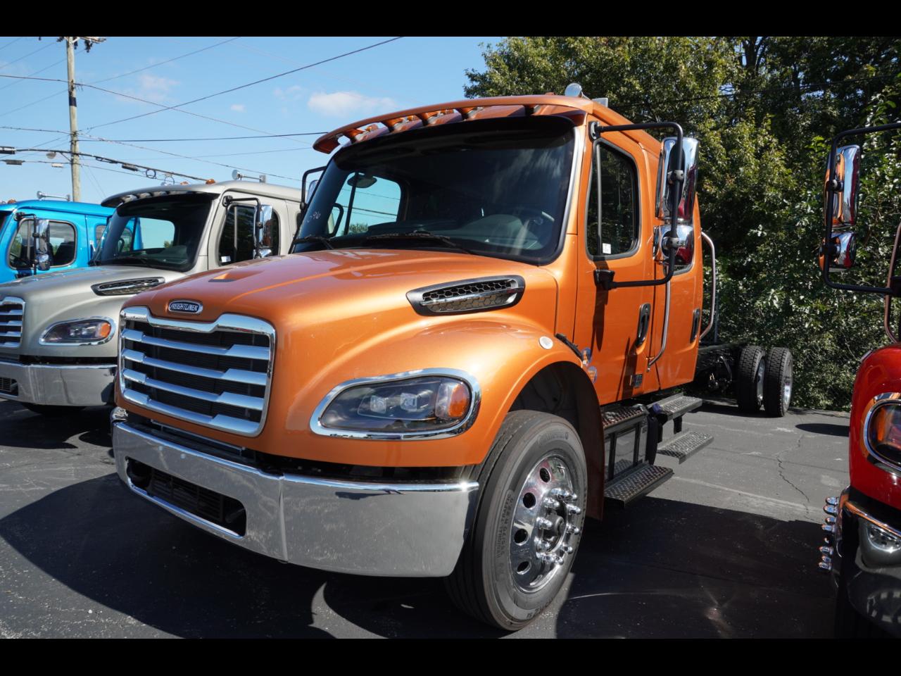 Freightliner M2 106 Plus  2027