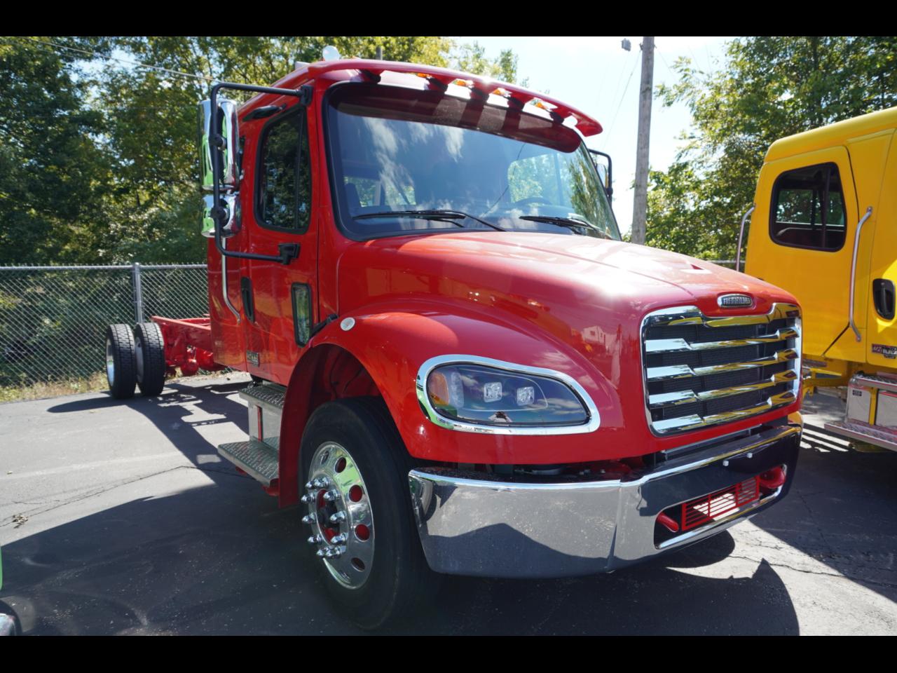 Freightliner M2 106 Plus  2027